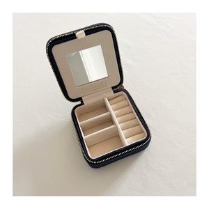 Benevolence LA Plush Velvet Jewelry Box